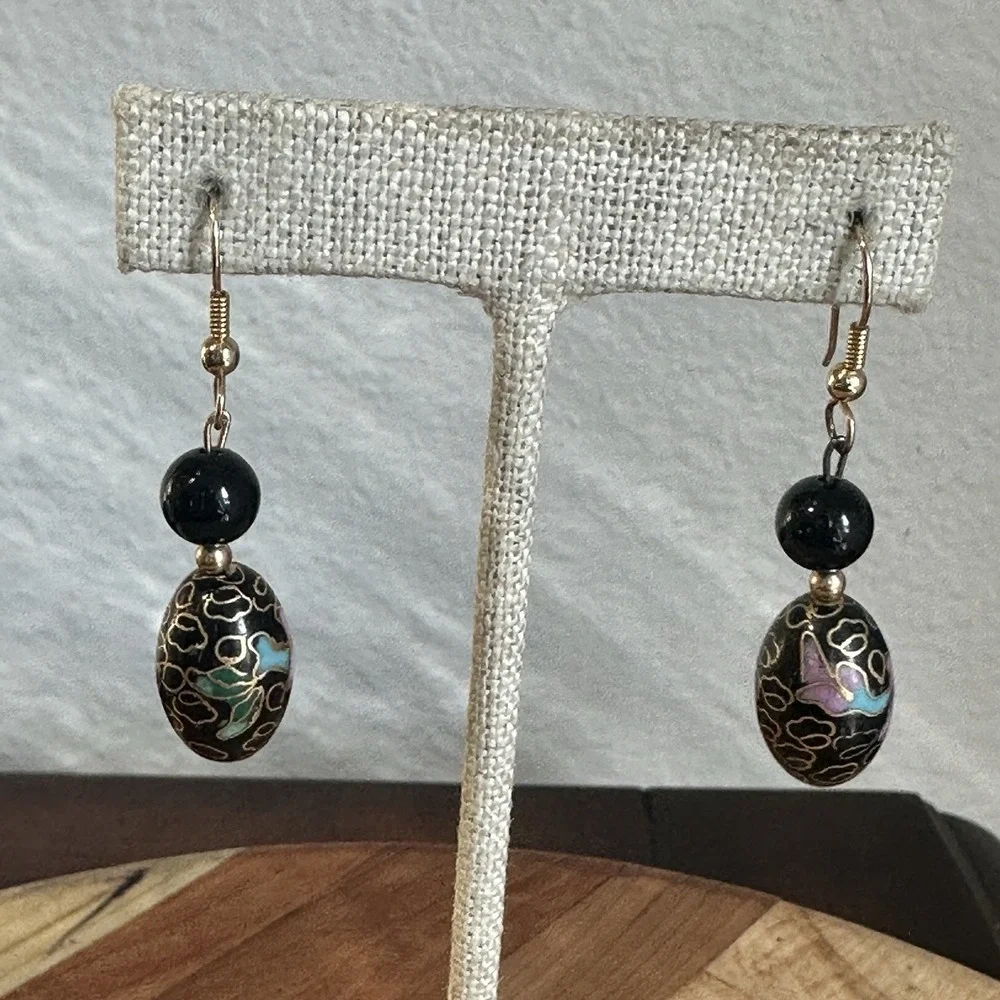VTG Cloisonné Dangle Hook Earrings 1.875 Inch Black Pink Floral Enamel Bead Gold